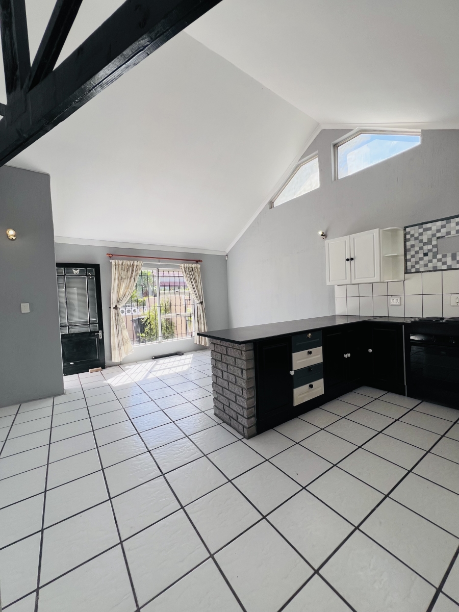 2 Bedroom Property for Sale in Pine Acres Western Cape